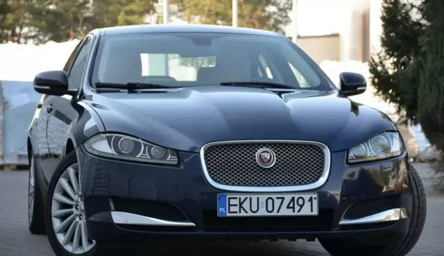 JAGUAR Xf 