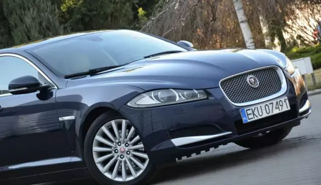 JAGUAR Xf 