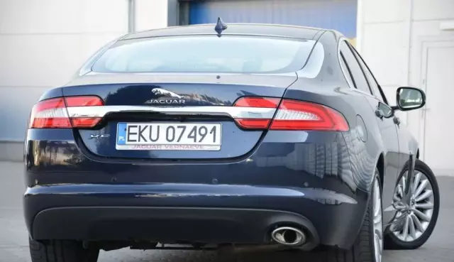 JAGUAR Xf 
