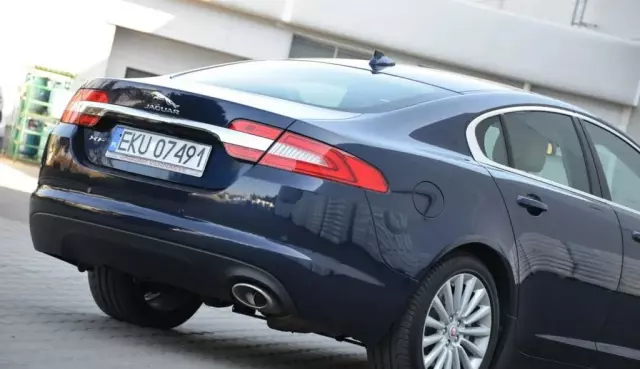 JAGUAR Xf 