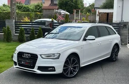 AUDI A4 