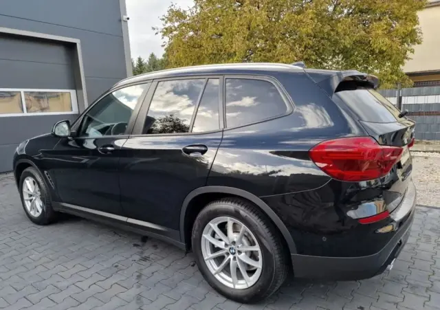BMW X3 SDrive18d Business Edition sport