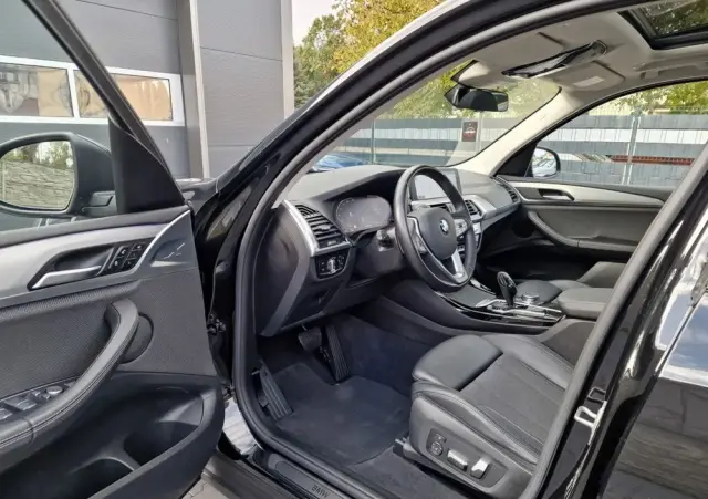 BMW X3 SDrive18d Business Edition sport