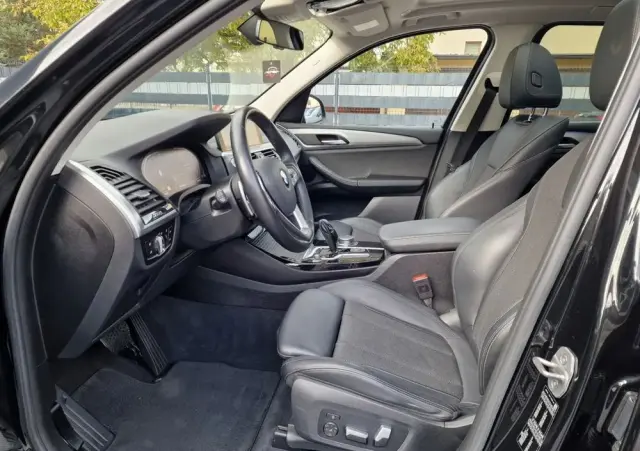 BMW X3 SDrive18d Business Edition sport