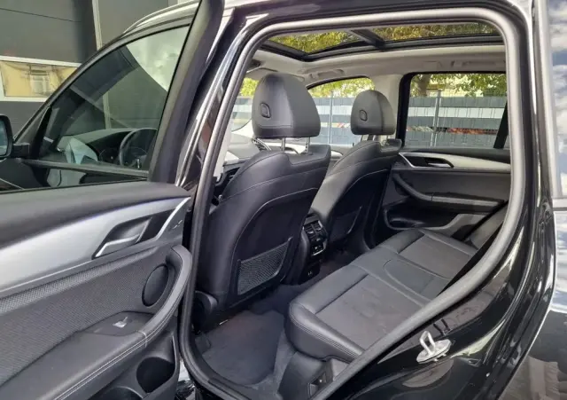 BMW X3 SDrive18d Business Edition sport