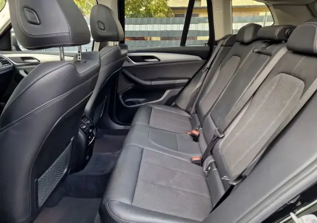 BMW X3 SDrive18d Business Edition sport