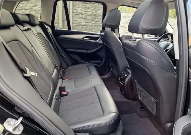 BMW X3 SDrive18d Business Edition sport