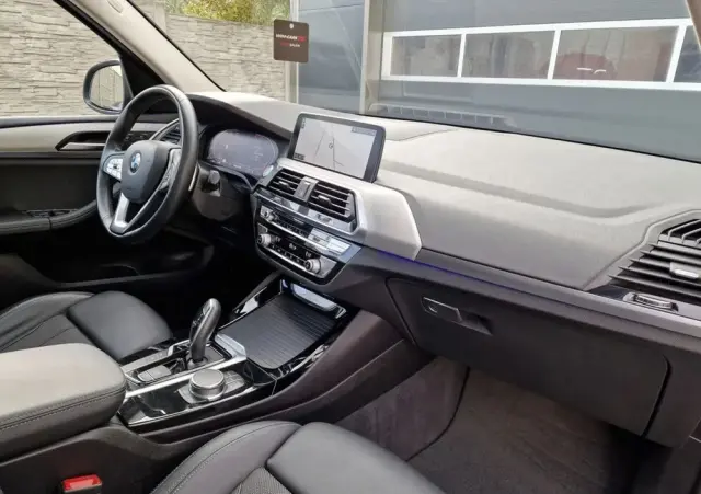 BMW X3 SDrive18d Business Edition sport