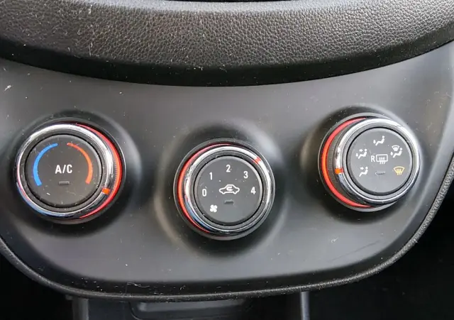 OPEL Karl 1.0 Active