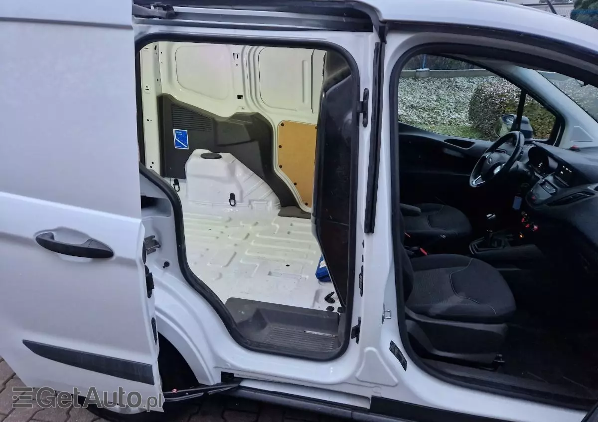 FORD Transit Courier 