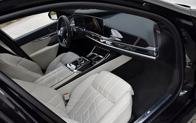 BMW Seria 7 740Ld xDrive