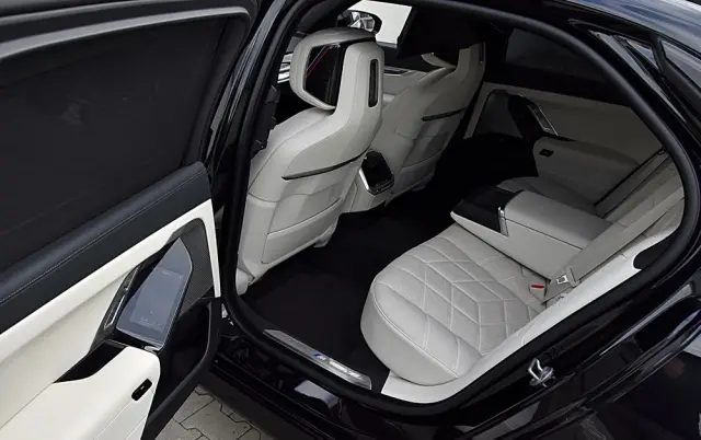 BMW Seria 7 740Ld xDrive