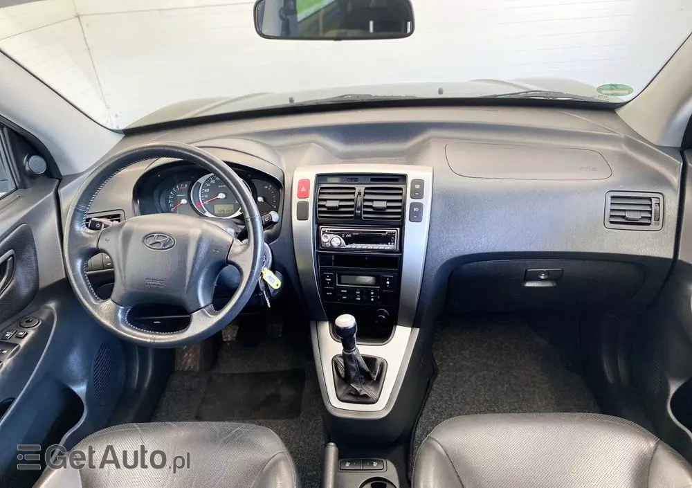 HYUNDAI Tucson 2.0 Elegance / Premium