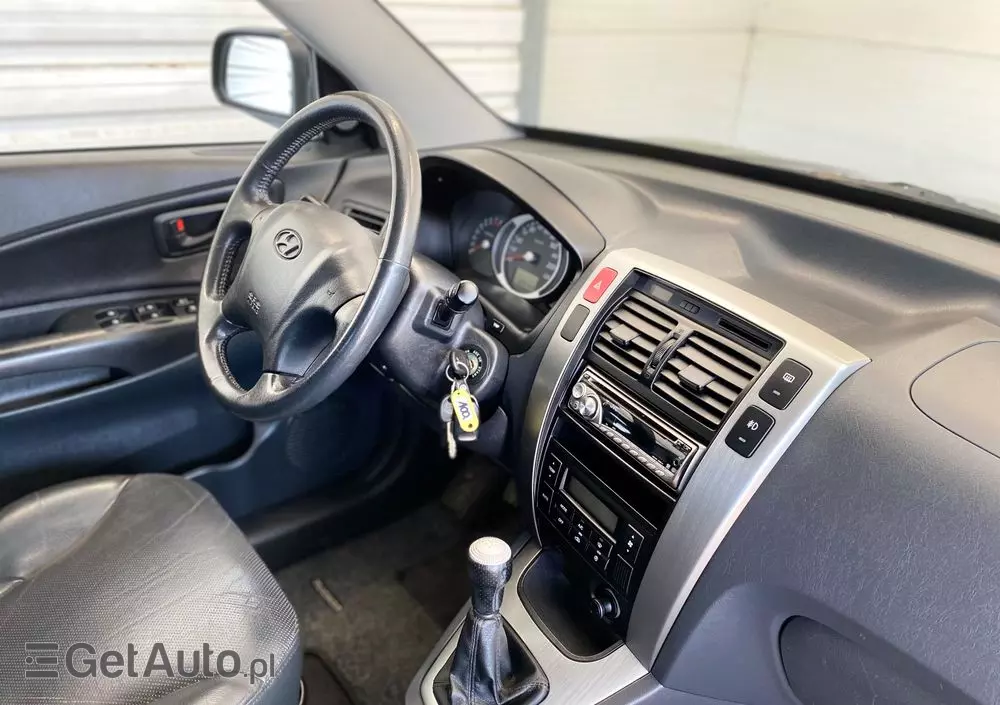 HYUNDAI Tucson 2.0 Elegance / Premium