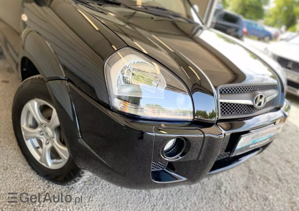 HYUNDAI Tucson 2.0 Elegance / Premium