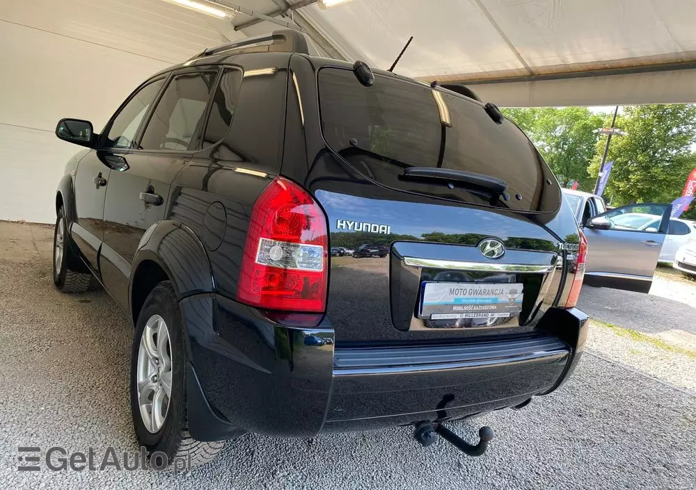 HYUNDAI Tucson 2.0 Elegance / Premium