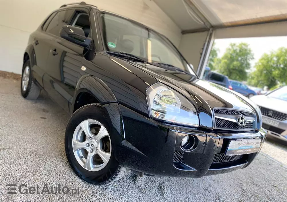 HYUNDAI Tucson 2.0 Elegance / Premium