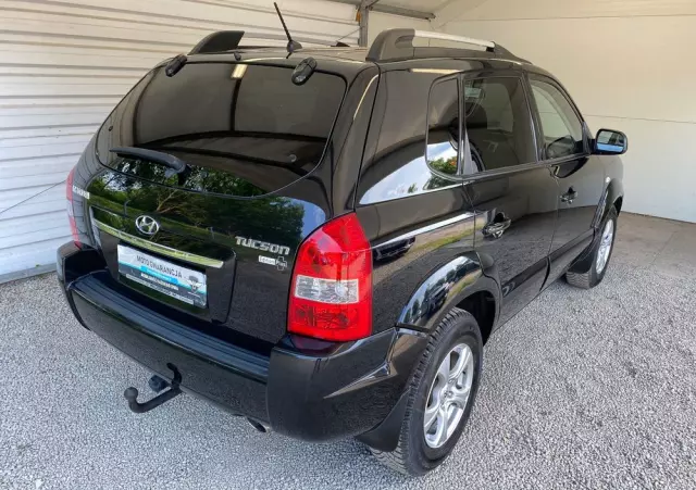 HYUNDAI Tucson 2.0 Elegance / Premium