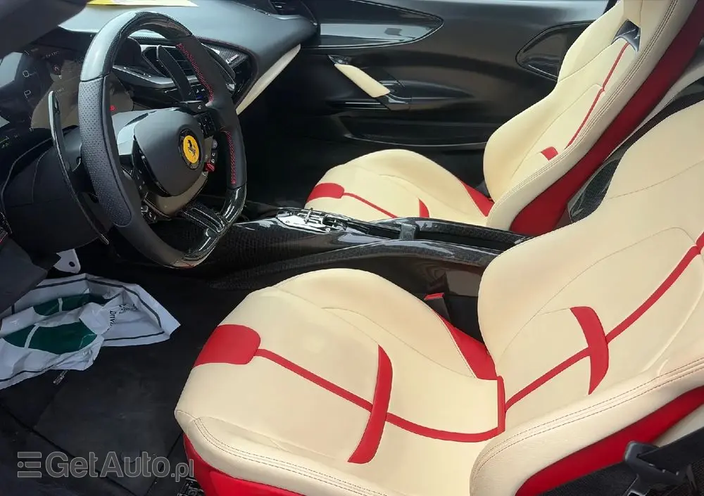 FERRARI SF90 Stradale 