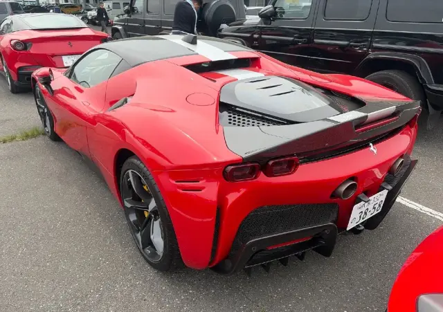 FERRARI SF90 Stradale 