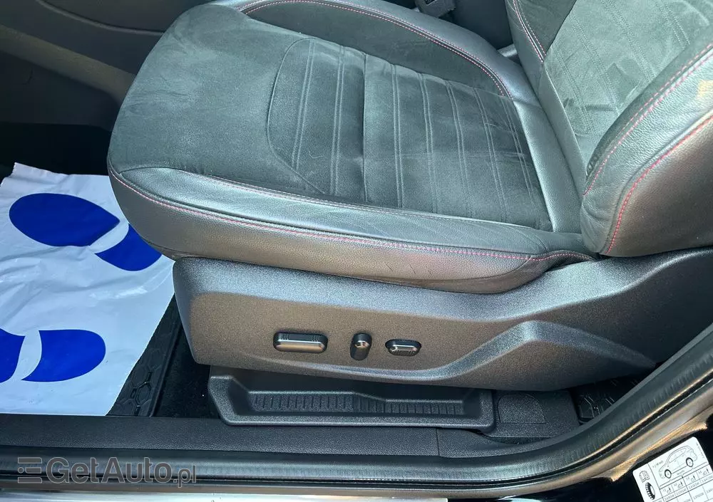 FORD Kuga 1.5 EcoBoost 4x4 ST-Line