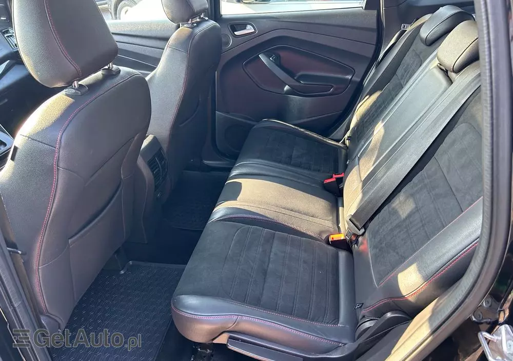 FORD Kuga 1.5 EcoBoost 4x4 ST-Line