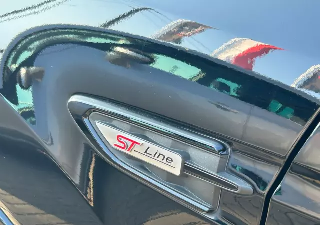 FORD Kuga 1.5 EcoBoost 4x4 ST-Line