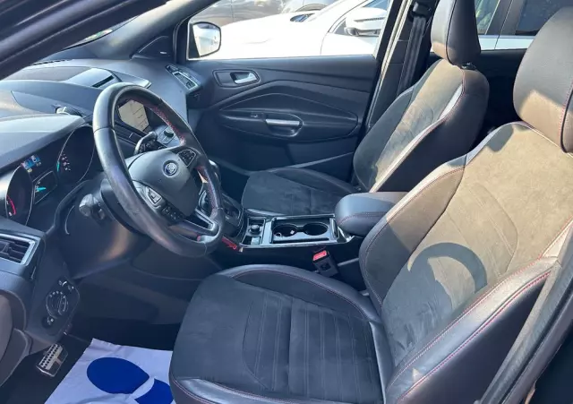 FORD Kuga 1.5 EcoBoost 4x4 ST-Line