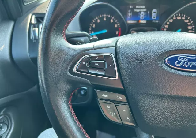 FORD Kuga 1.5 EcoBoost 4x4 ST-Line