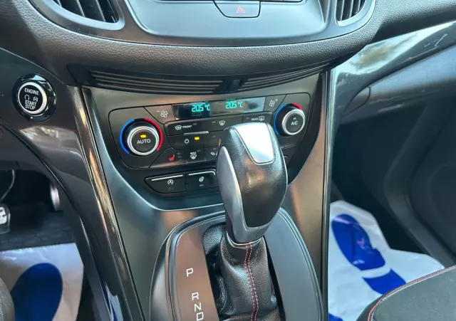 FORD Kuga 1.5 EcoBoost 4x4 ST-Line