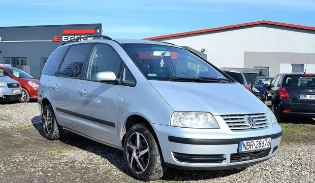 VOLKSWAGEN Sharan 