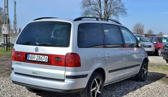 VOLKSWAGEN Sharan 