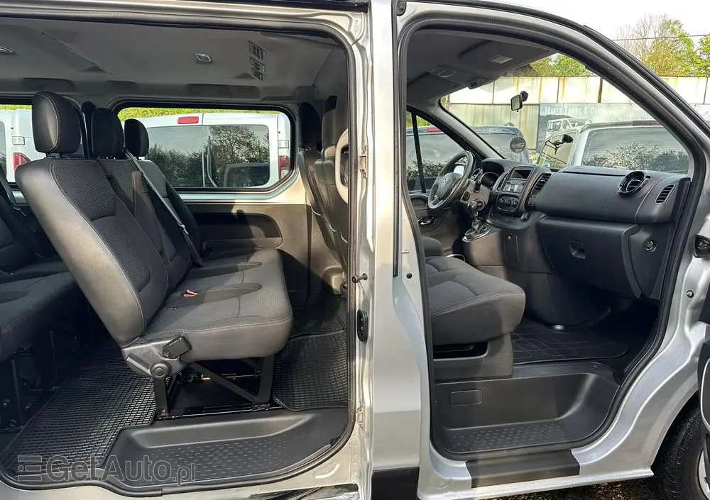 OPEL Vivaro 