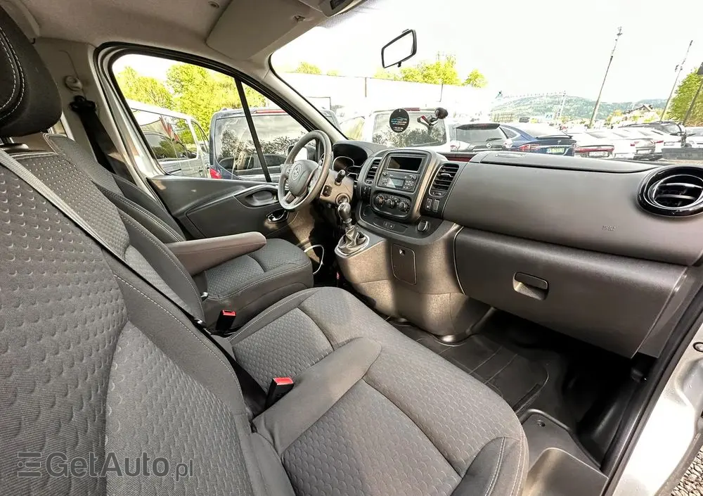 OPEL Vivaro 