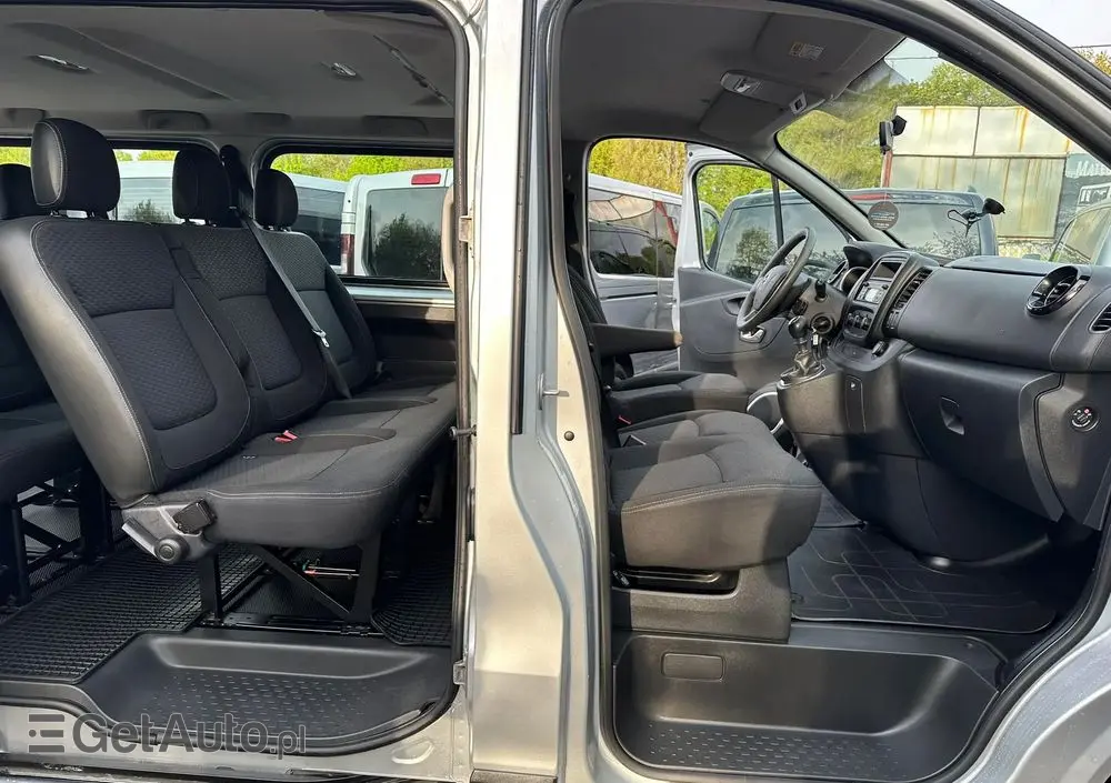 OPEL Vivaro 