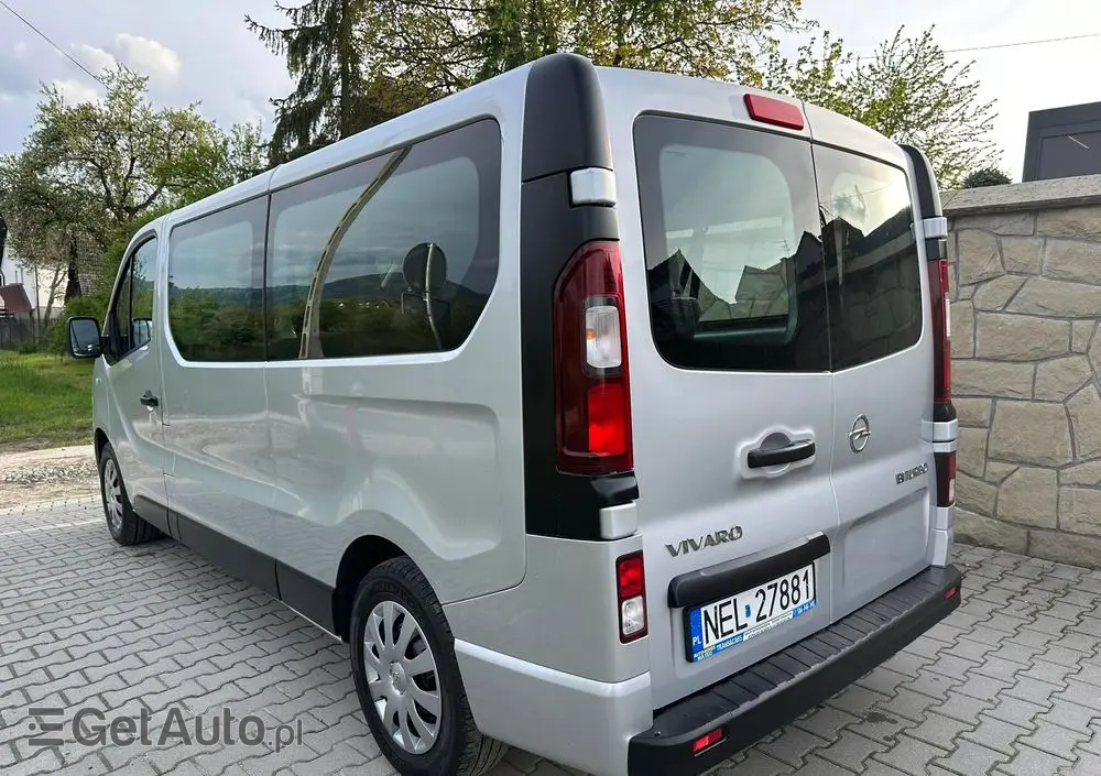OPEL Vivaro 