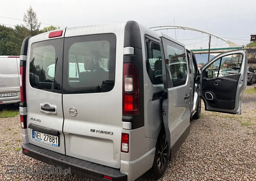 OPEL Vivaro 