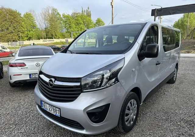 OPEL Vivaro 