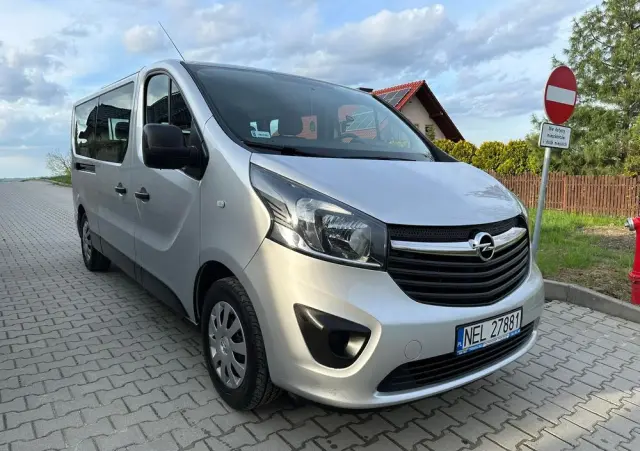 OPEL Vivaro 