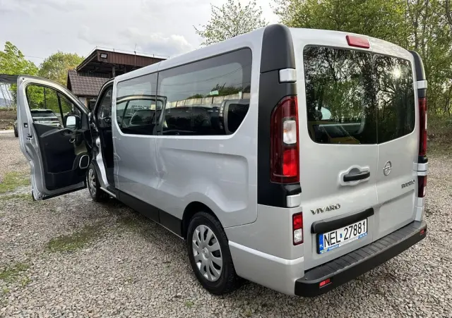 OPEL Vivaro 