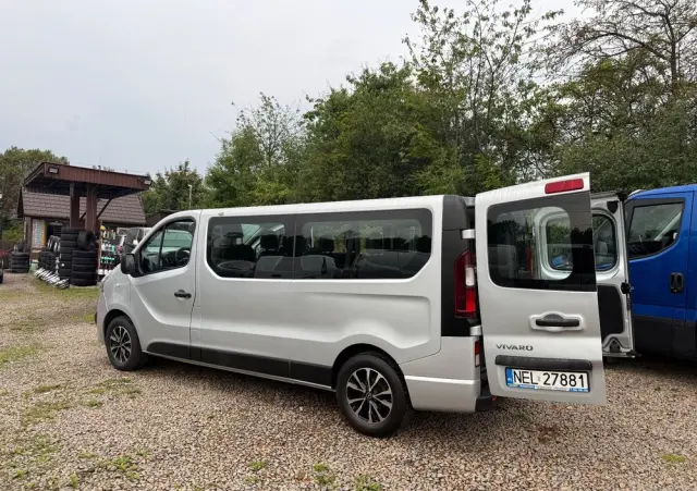 OPEL Vivaro 