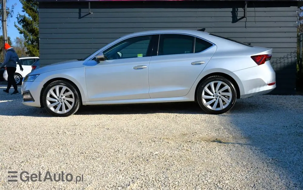 SKODA Octavia 2.0 TSI 4x4 Style DSG