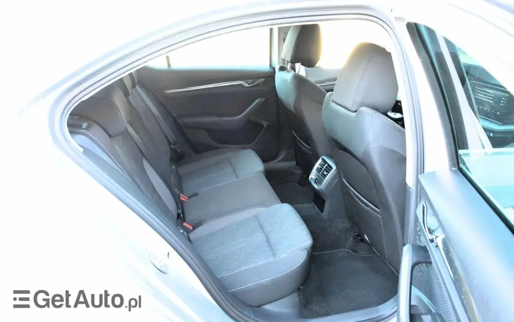 SKODA Octavia 2.0 TSI 4x4 Style DSG