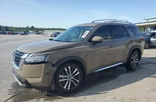 NISSAN Pathfinder 
