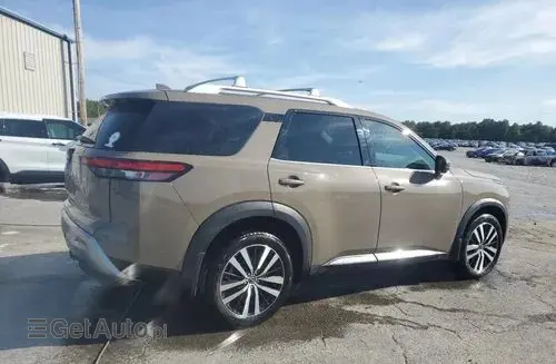 NISSAN Pathfinder 