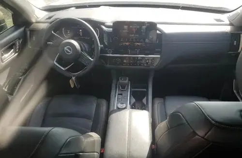 NISSAN Pathfinder 