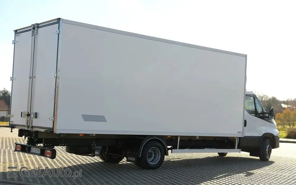 IVECO 72C18  3,0 180KM  Zanotti Z380  230 V 6,1m 12 palet dł -20+20 ładowność 3460kg 