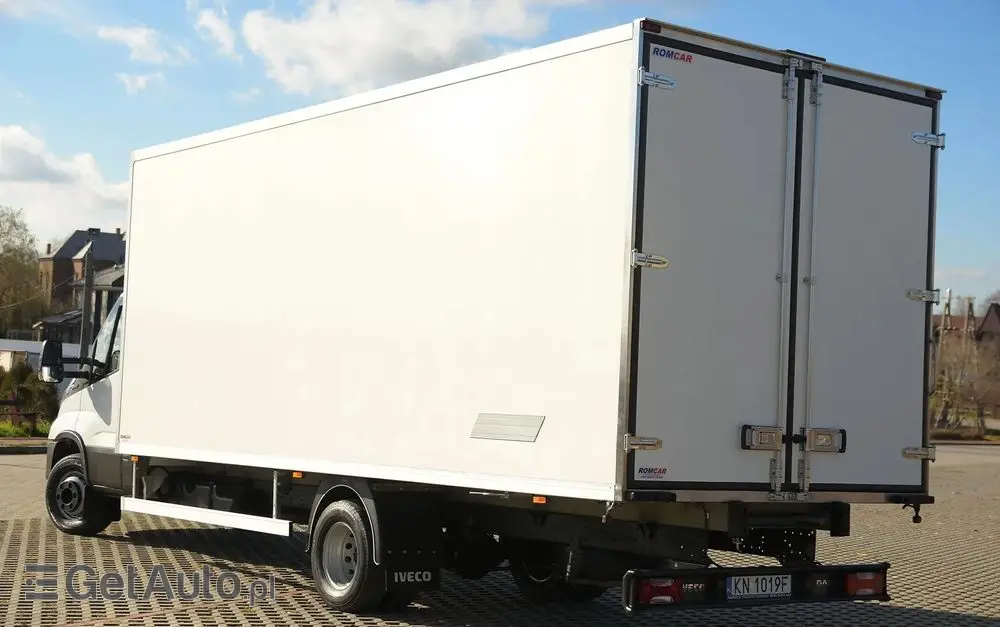 IVECO 72C18  3,0 180KM  Zanotti Z380  230 V 6,1m 12 palet dł -20+20 ładowność 3460kg 