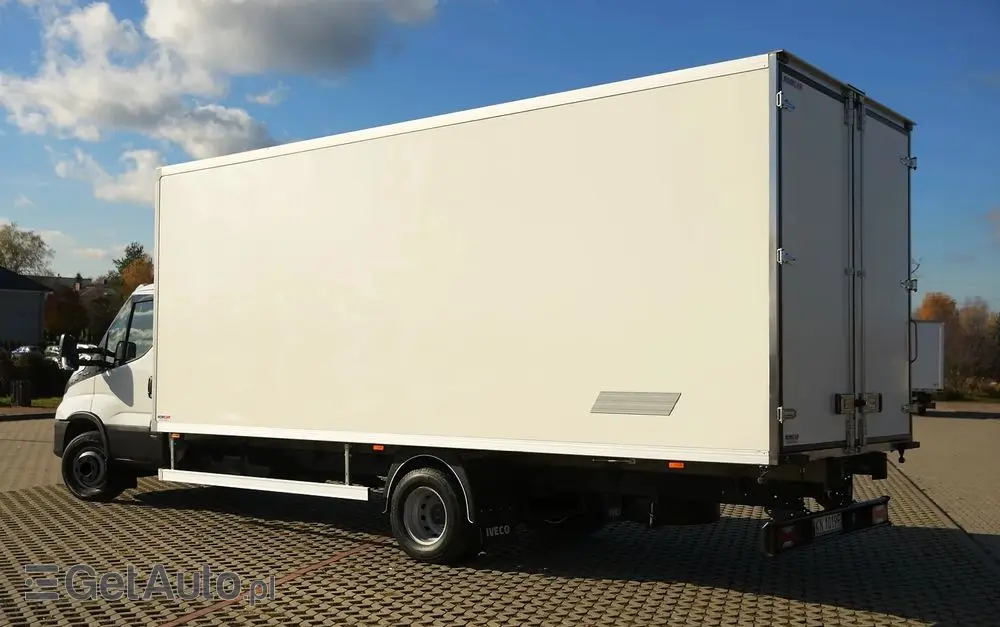 IVECO 72C18  3,0 180KM  Zanotti Z380  230 V 6,1m 12 palet dł -20+20 ładowność 3460kg 
