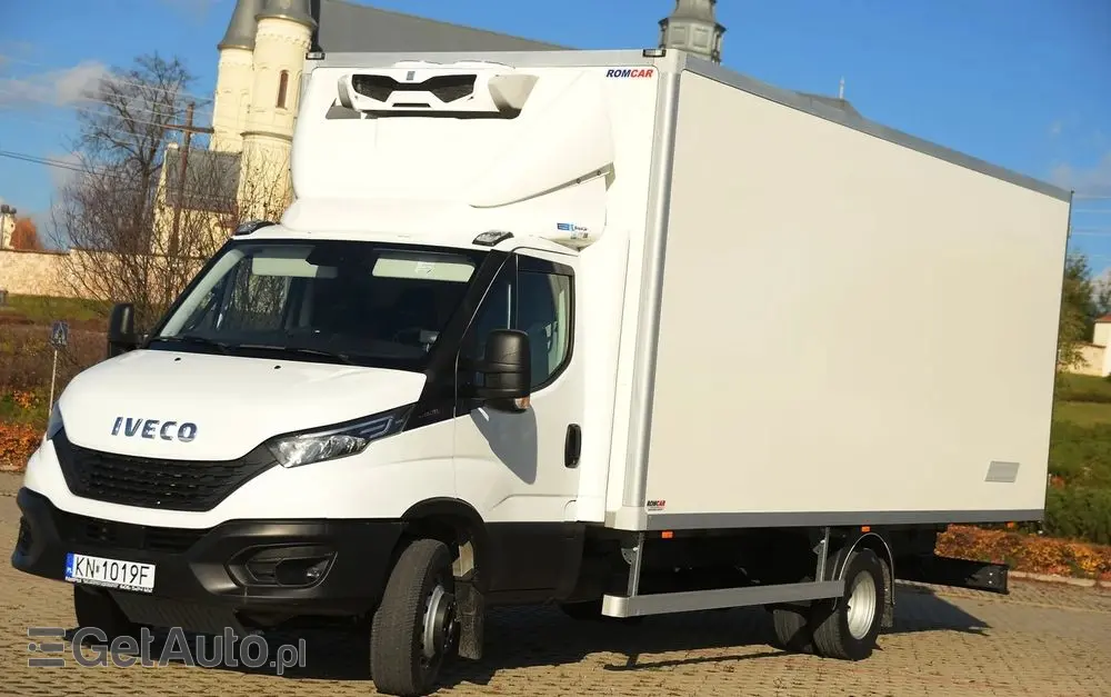 IVECO 72C18  3,0 180KM  Zanotti Z380  230 V 6,1m 12 palet dł -20+20 ładowność 3460kg 